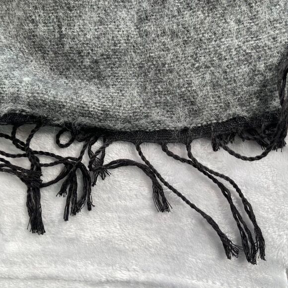 Marc New York Shawl One Size Tan Gray Plaid Fringe Soft Tassel Tie Front Wrap - Picture 7 of 15